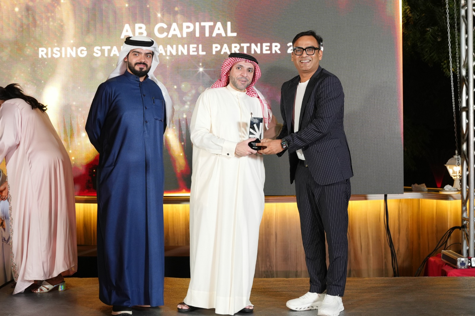 Bharat Bajaj, Founder and CEO of AB Capital Services FZC, receives the Rising Star Channel Partner 2025 award from Shams Free Zone. Photo: AB Capital Services FZC